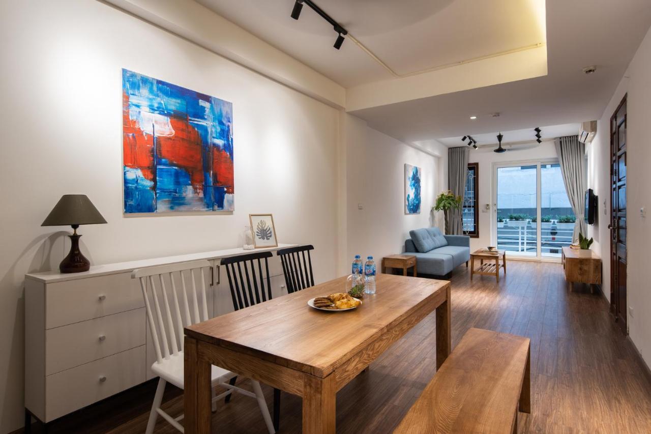 Nyna House-luxury-clean-sword *